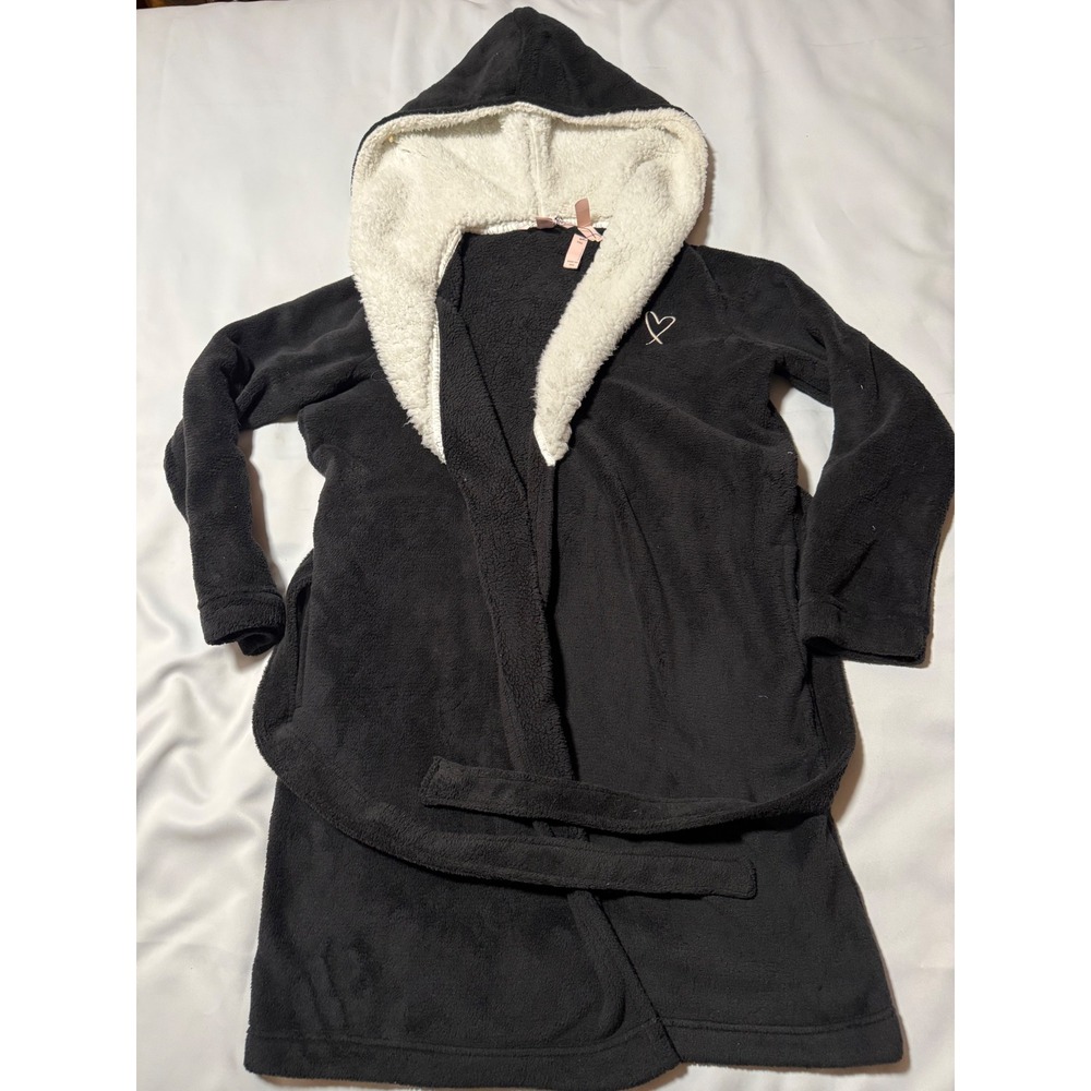 Victoria's Secret Hooded Plush Robe Black White Sherpa Fleece Heart‎ XS/S NWT